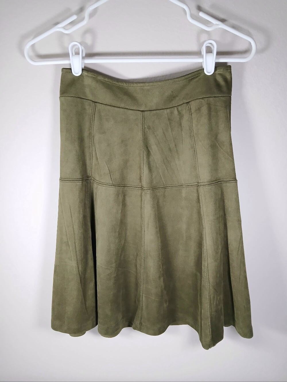 Laila Jayde Womens Small Olive Green Suede Flared Skirt